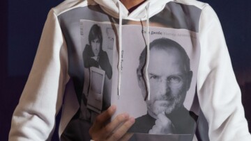 A image of Steve Jobs on a Hoodie